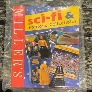 Sci-Fi & Fantasy Collectibles Book